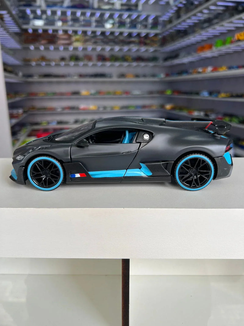 Bugatti Divo cinza 1:24 Maisto
