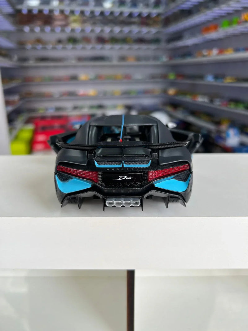 Bugatti Divo cinza 1:24 Maisto
