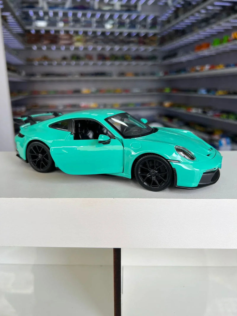 Porsche 911 GT3 2021 azul 1:24 Maisto