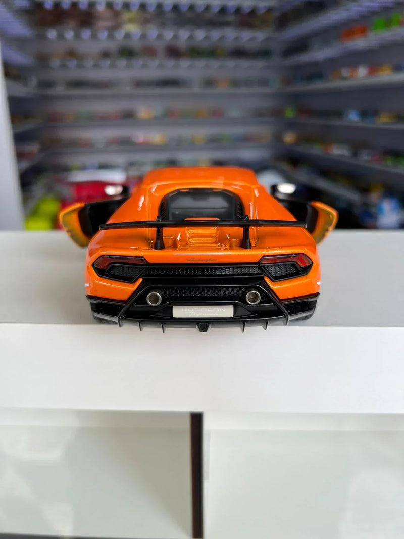 Lamborghini Huracan Performance Laranja 1:24 BBurago