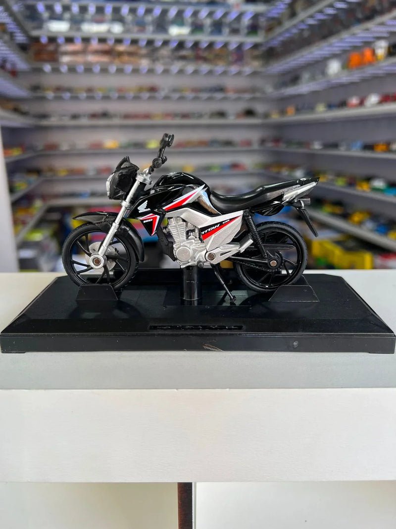 Moto Honda CG Titan 160 (2016) - Preto - 1:18 - California Toys