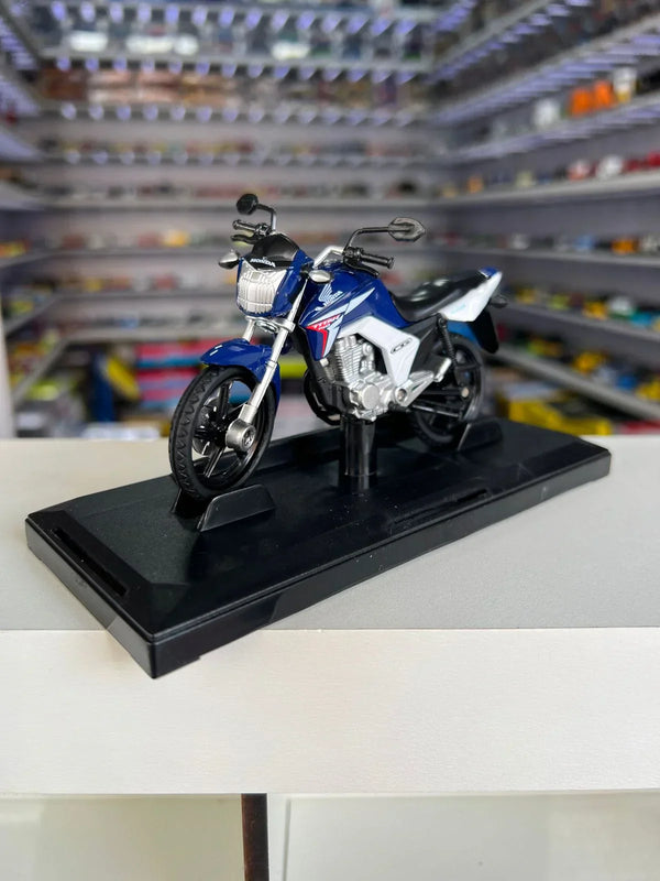 Moto Honda CG Titan 150 (2014) - Azul - 1:18 - California Toys