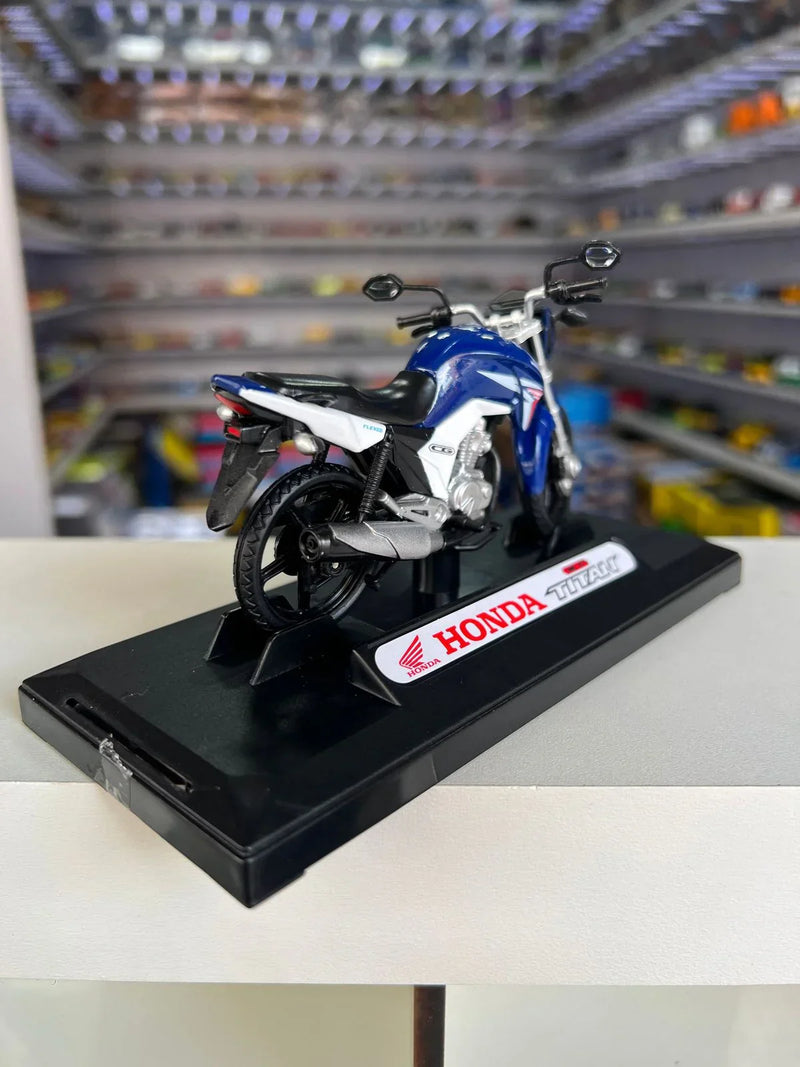 Moto Honda CG Titan 150 (2014) - Azul - 1:18 - California Toys