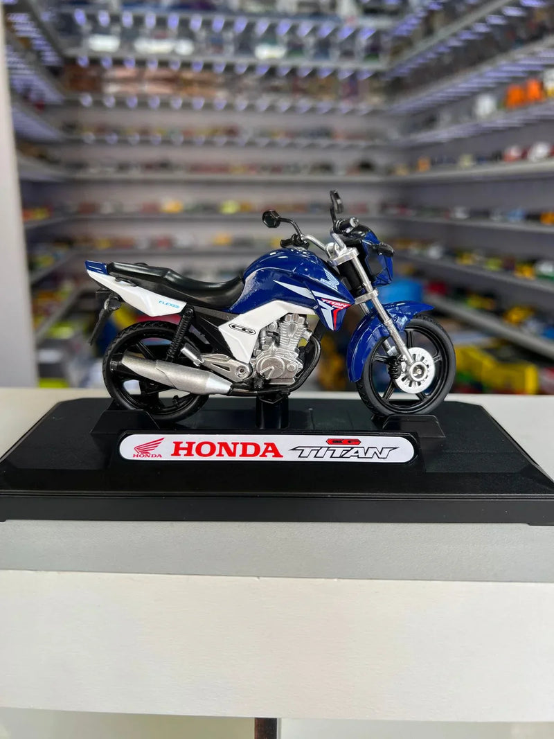 Moto Honda CG Titan 150 (2014) - Azul - 1:18 - California Toys