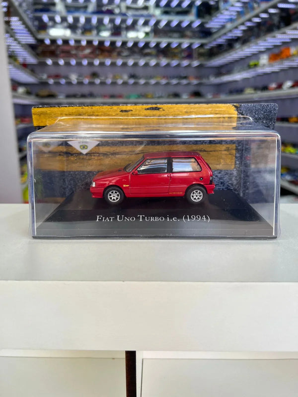 Fiat Uno Turbo I.E (1994) 1:43 Carros Clássicos do brasil