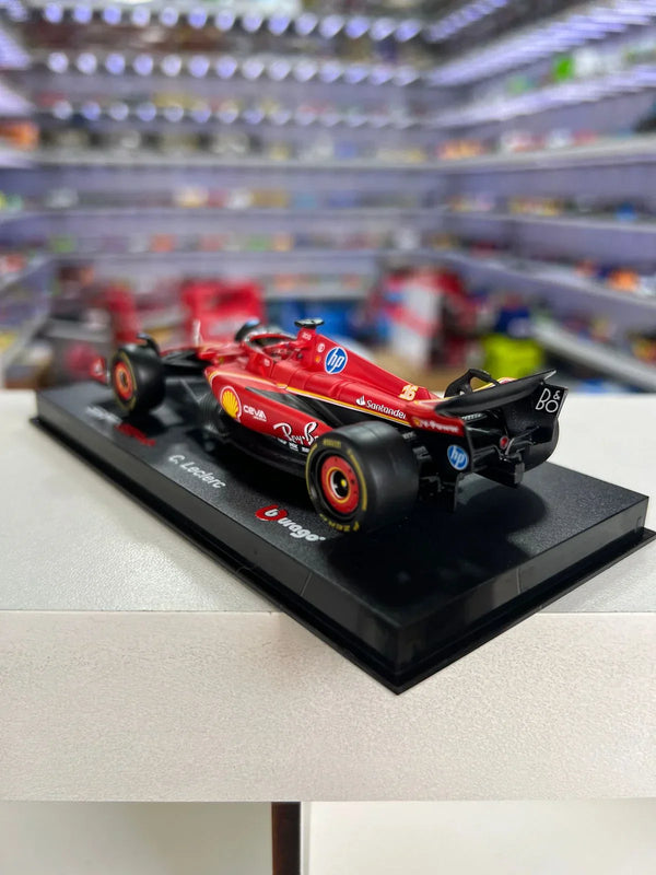 Fórmula 1 Ferrari SF24 Charles Leclerc 2024 1:43 Bburago c/ Display e Piloto