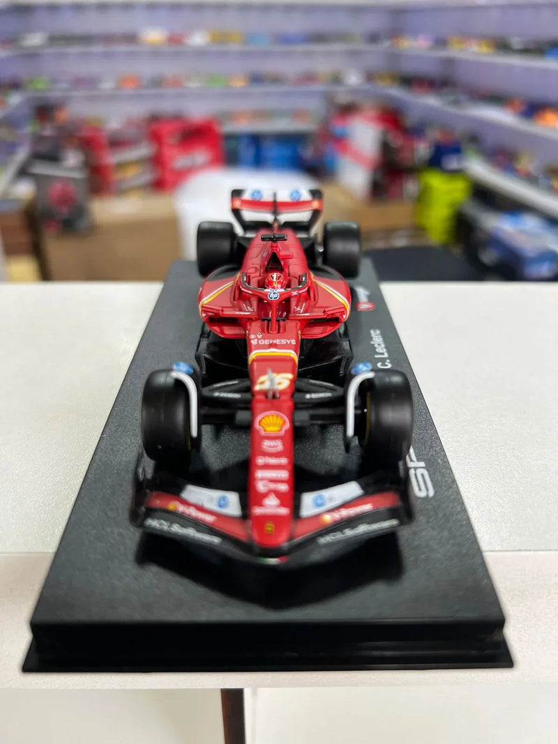 Fórmula 1 Ferrari SF24 Charles Leclerc 2024 1:43 Bburago c/ Display e Piloto