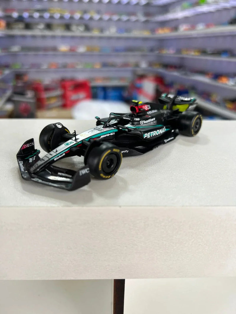 Fórmula 1 Mercedes Benz AMG Petronas W15 Hamilton Winner British Gp 2024 1:43 Bburago