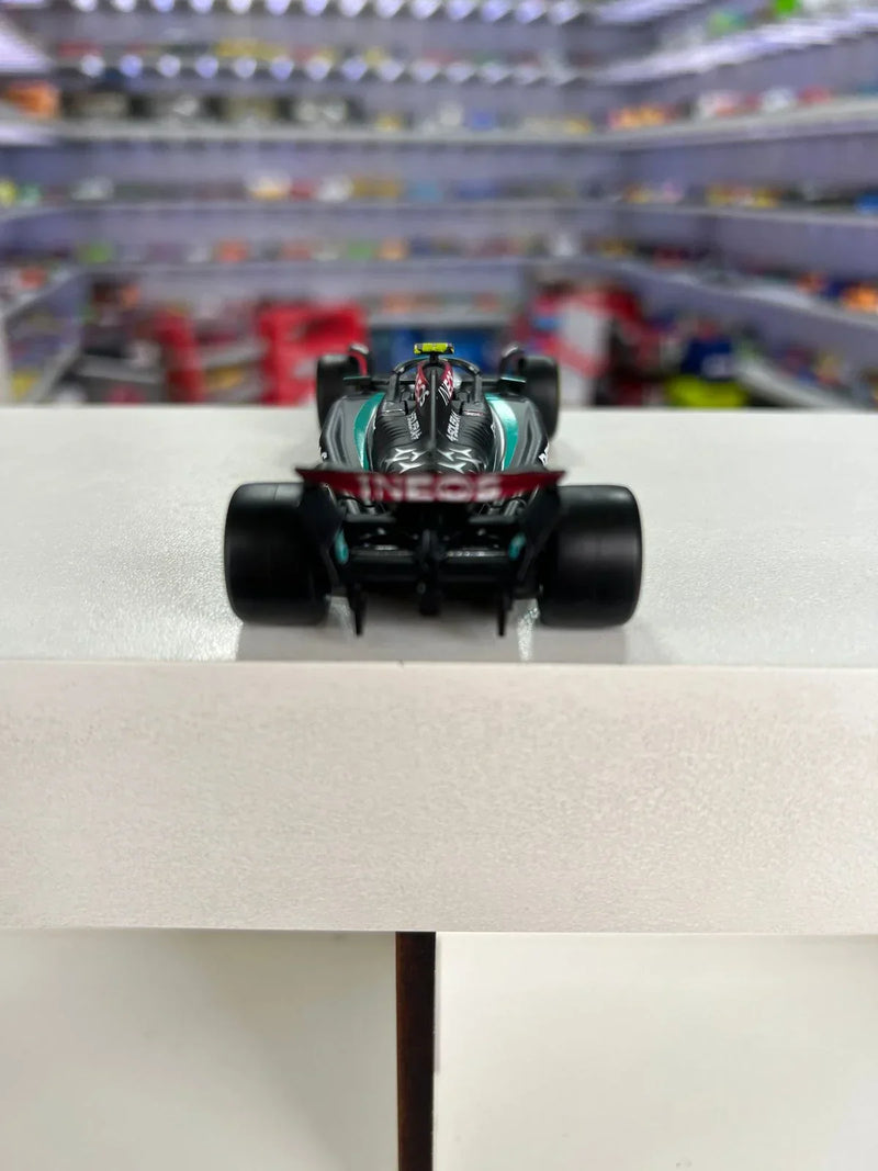 Fórmula 1 Mercedes Benz AMG Petronas W15 Hamilton Winner British Gp 2024 1:43 Bburago