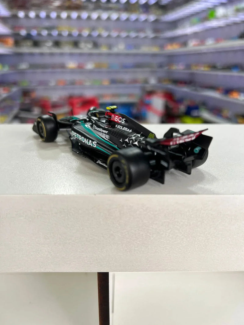 Fórmula 1 Mercedes Benz AMG Petronas W15 Hamilton Winner British Gp 2024 1:43 Bburago