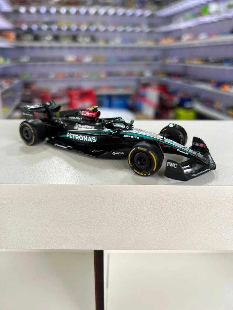 Fórmula 1 Mercedes Benz AMG Petronas W15 Hamilton Winner British Gp 2024 1:43 Bburago