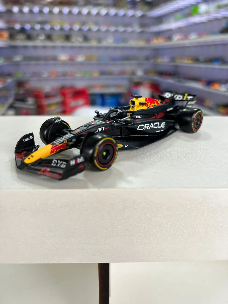 Fórmula 1 Red Bull Racing RB20 Max Verstappen 2024 1:43 Bburago