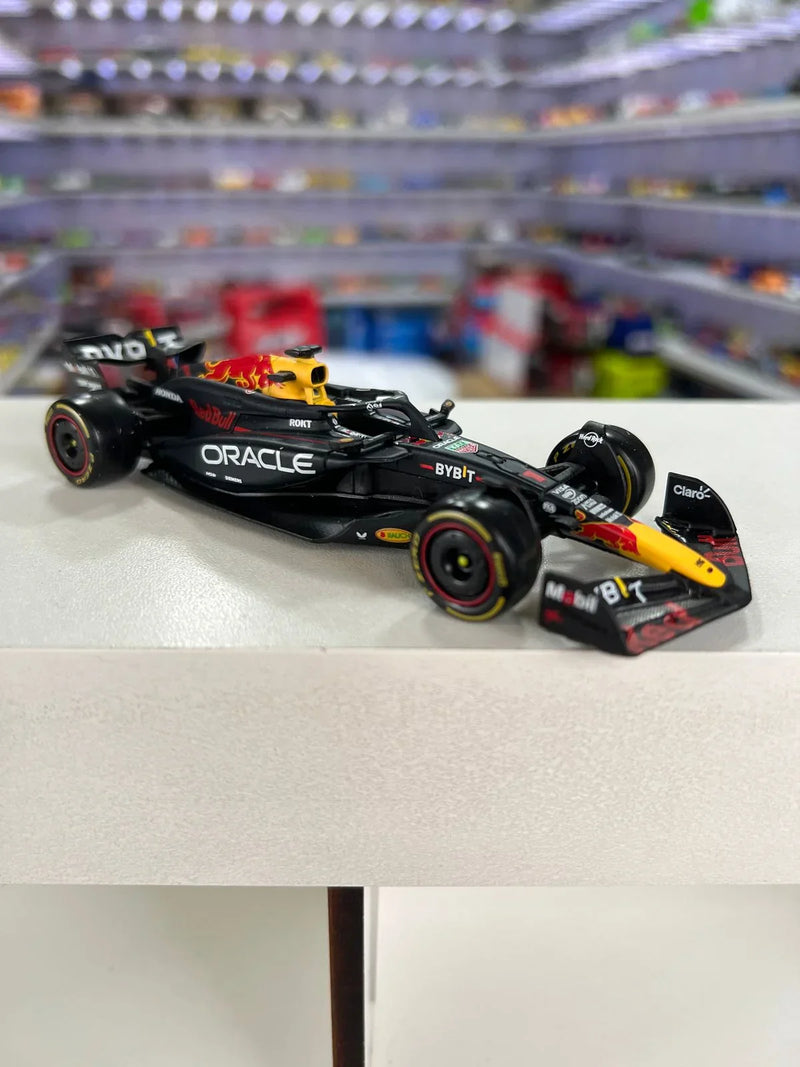 Fórmula 1 Red Bull Racing RB20 Max Verstappen 2024 1:43 Bburago