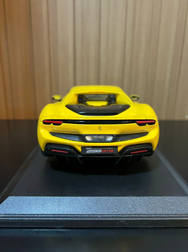 Ferrari 296 GTB 1:18 BBurago Amarelo