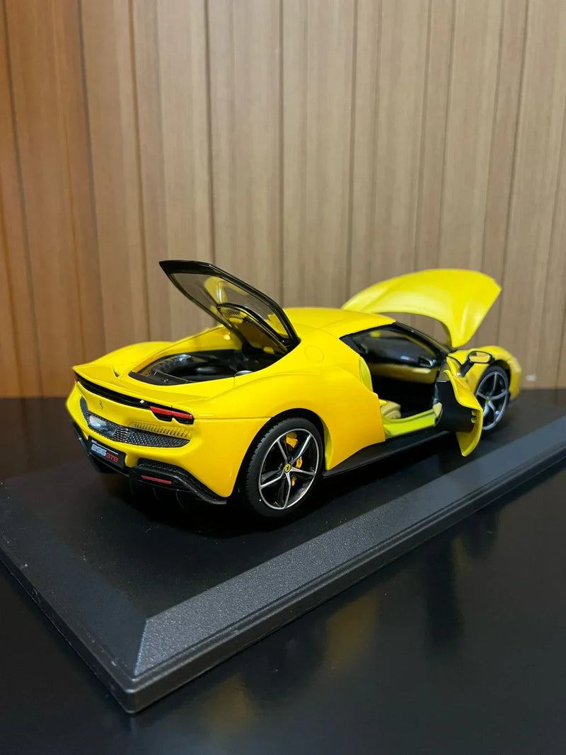 Ferrari 296 GTB 1:18 BBurago Amarelo