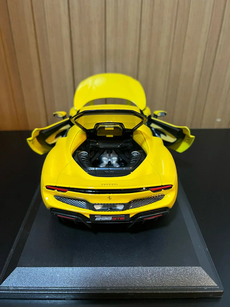 Ferrari 296 GTB 1:18 BBurago Amarelo