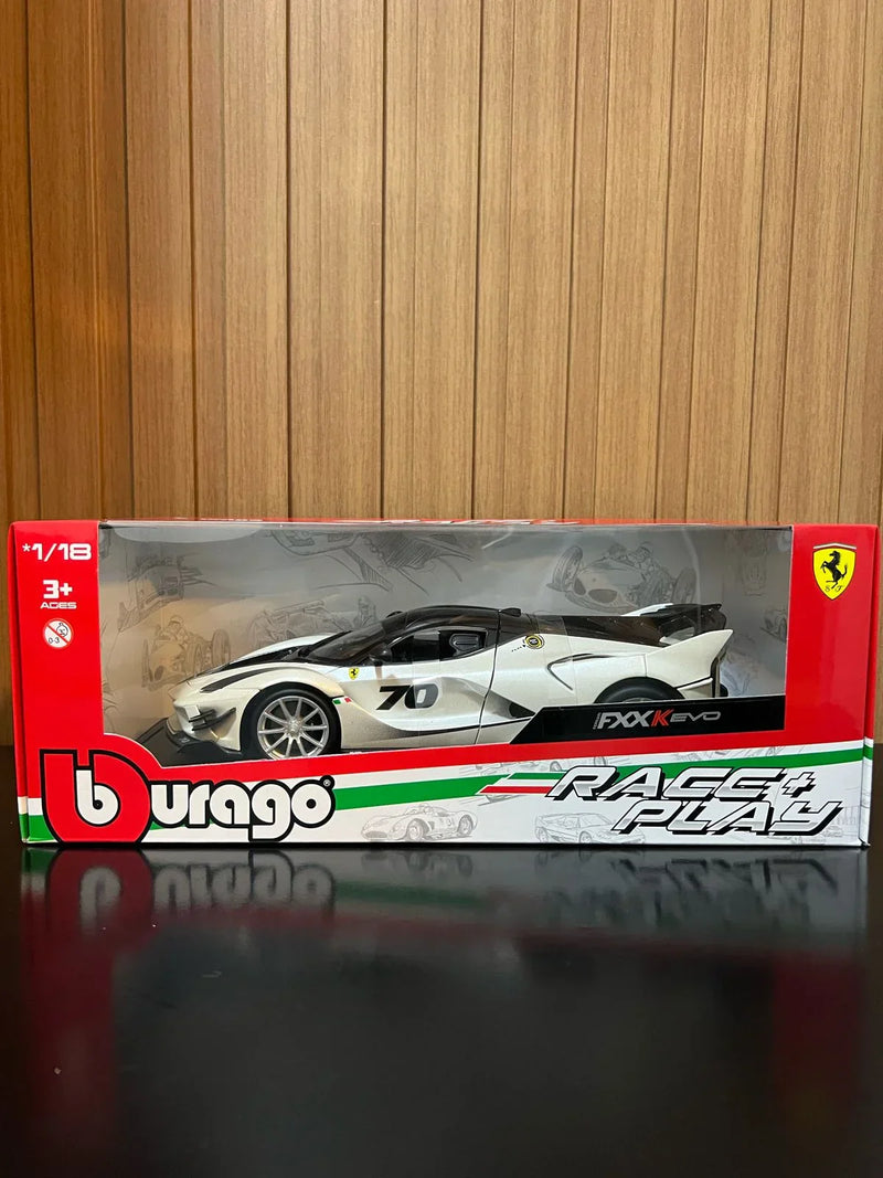 Ferrari FXX-K Evo 1:18 BBurago Branco