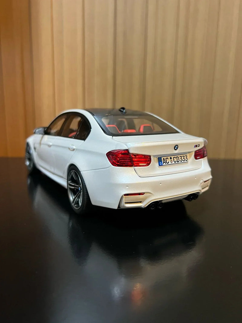 BMW M3 F80 Competition 1:18 Norev
