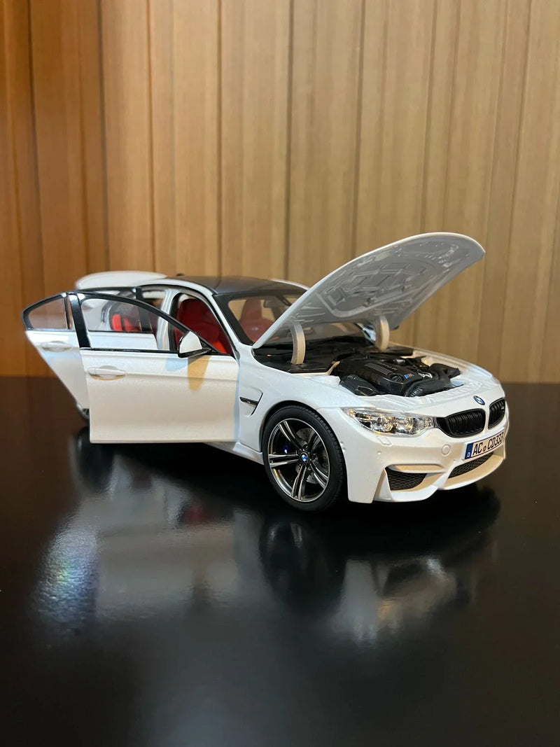 BMW M3 F80 Competition 1:18 Norev