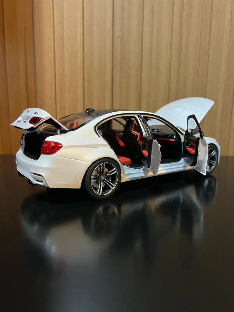 BMW M3 F80 Competition 1:18 Norev
