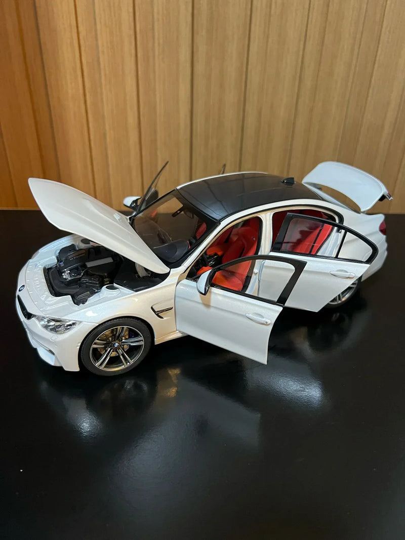 BMW M3 F80 Competition 1:18 Norev
