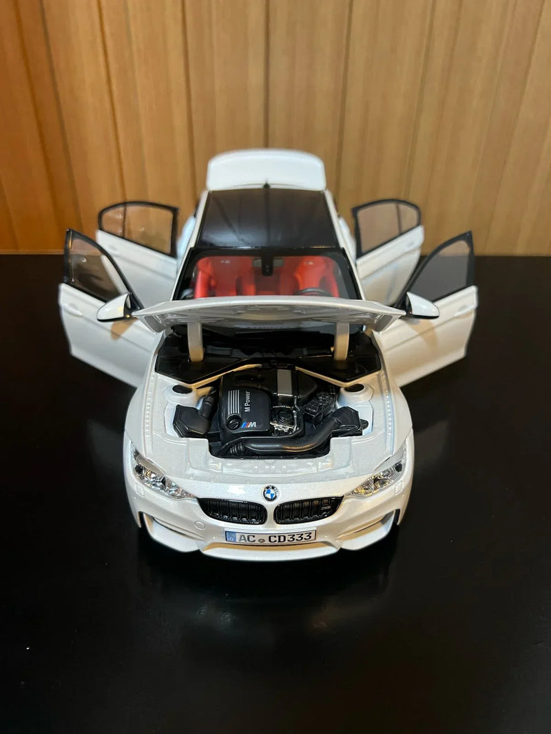 BMW M3 F80 Competition 1:18 Norev