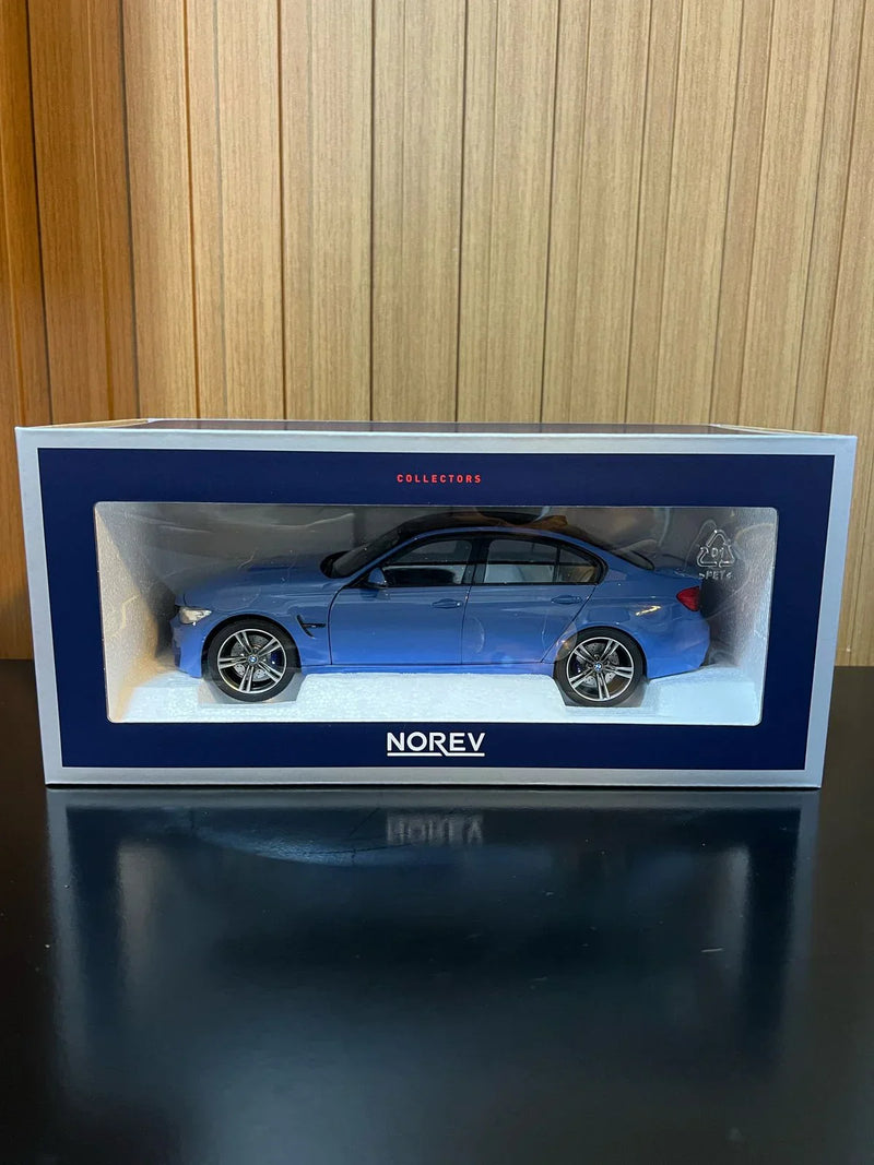 BMW M3 F80 Competition azul 1:18 Norev