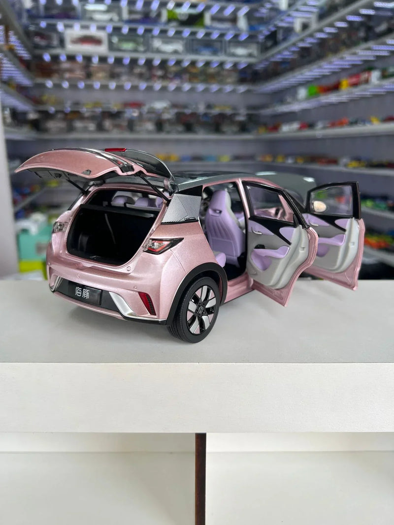 BYD Dolphin 1:18