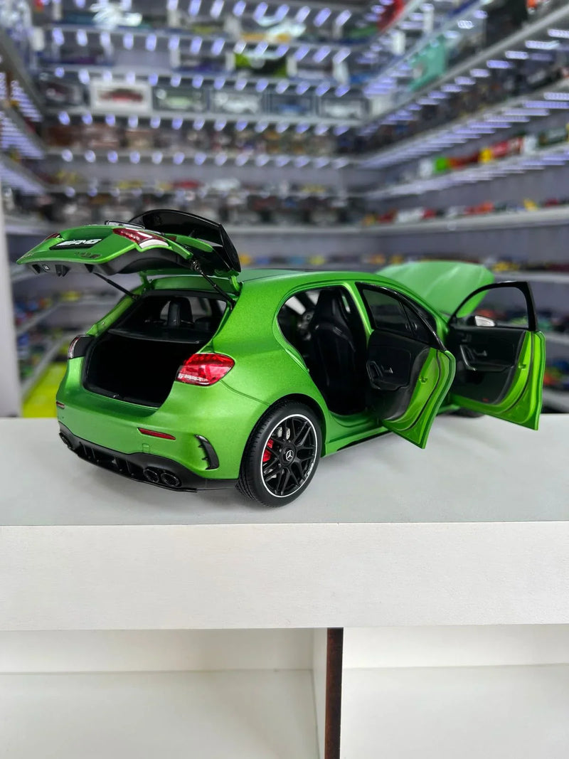 Mercedes-Benz AMG A45 S 1/18 Limited Edition - KiloWorks