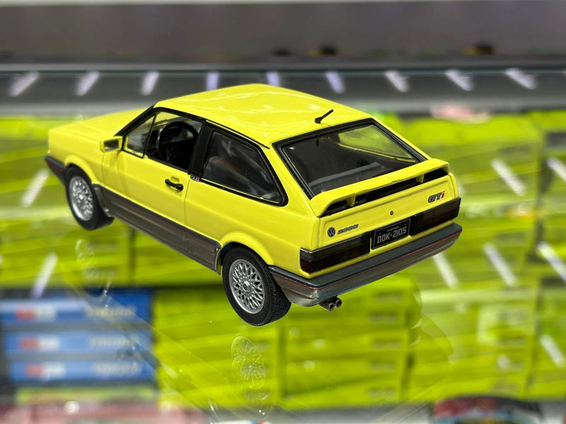 Volkswagen Gol GTI (1993) - Amarelo Sunny - 1:24 - California Toys