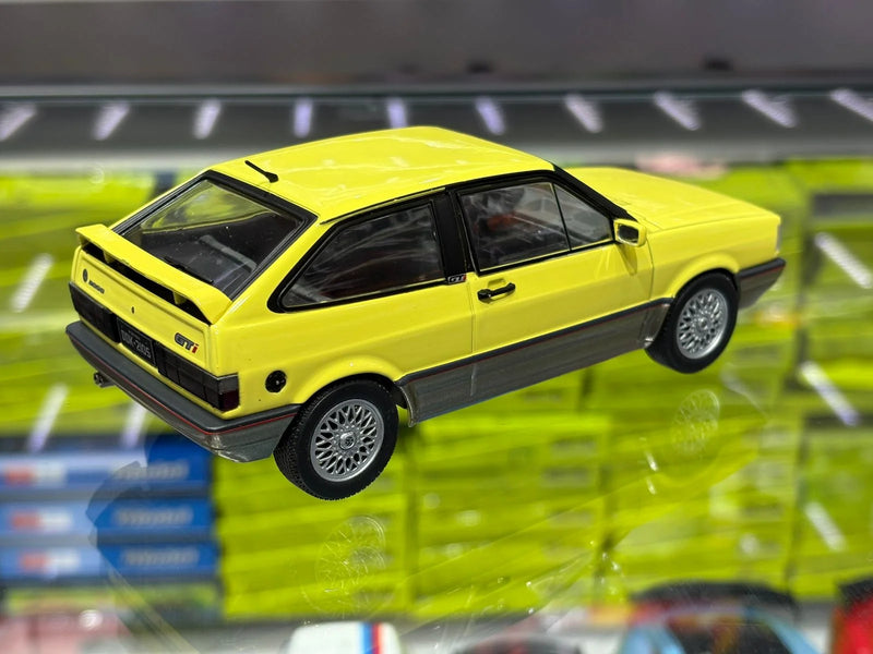Volkswagen Gol GTI (1993) - Amarelo Sunny - 1:24 - California Toys