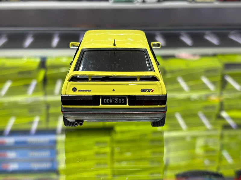 Volkswagen Gol GTI (1993) - Amarelo Sunny - 1:24 - California Toys