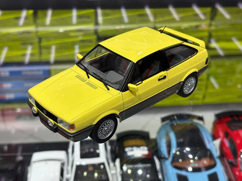 Volkswagen Gol GTI (1993) - Amarelo Sunny - 1:24 - California Toys