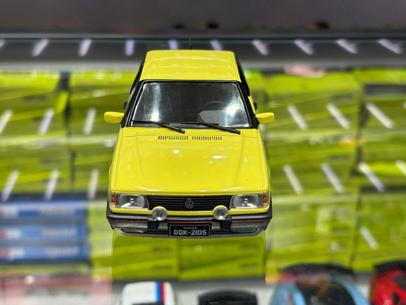 Volkswagen Gol GTI (1993) - Amarelo Sunny - 1:24 - California Toys