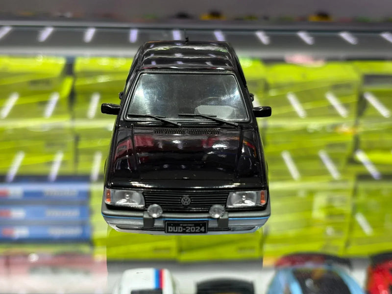 Volkswagen Gol GTI (1994) - Preto Universal - 1:24 - California Toys