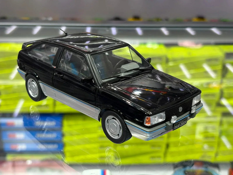 Volkswagen Gol GTI (1994) - Preto Universal - 1:24 - California Toys